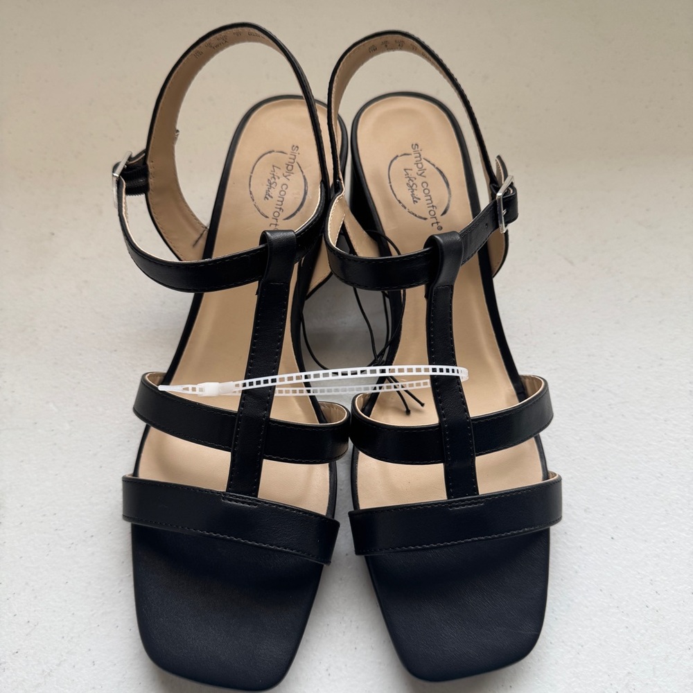 Simply Comfort Life Stride Woman's Size 11 Black Ankle Strap Sandals Casual